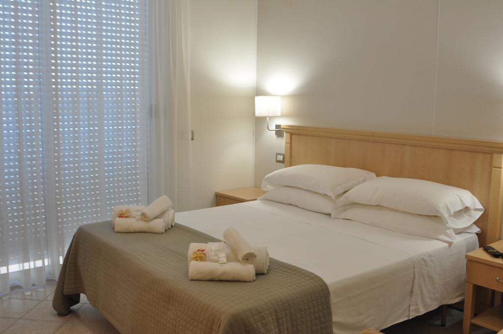 Hotel Adriatic&Beauty Rimini Exteriör bild