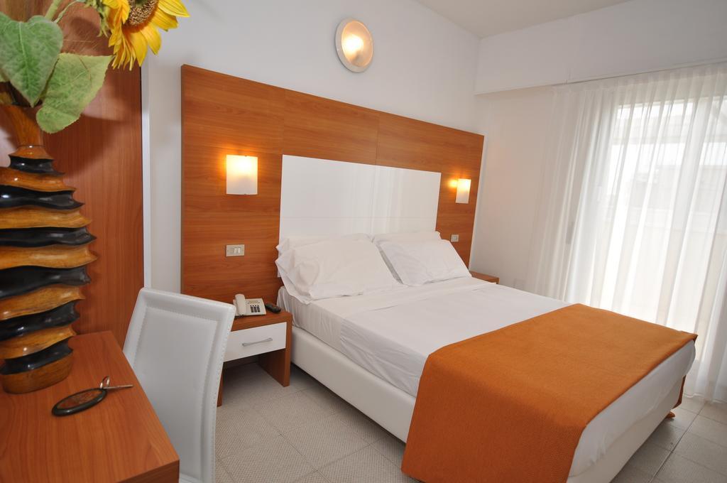 Hotel Adriatic&Beauty Rimini Exteriör bild