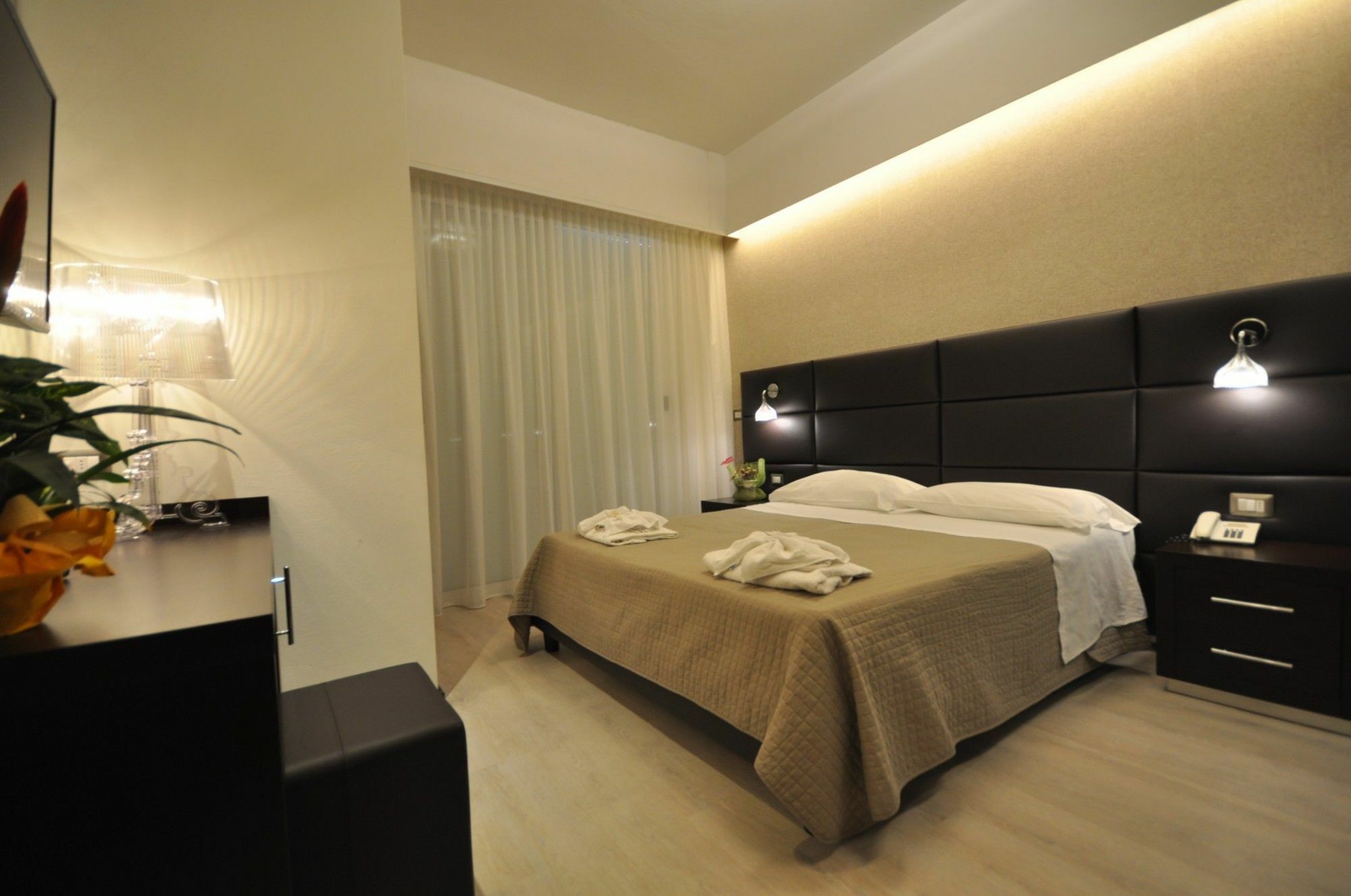 Hotel Adriatic&Beauty Rimini Exteriör bild